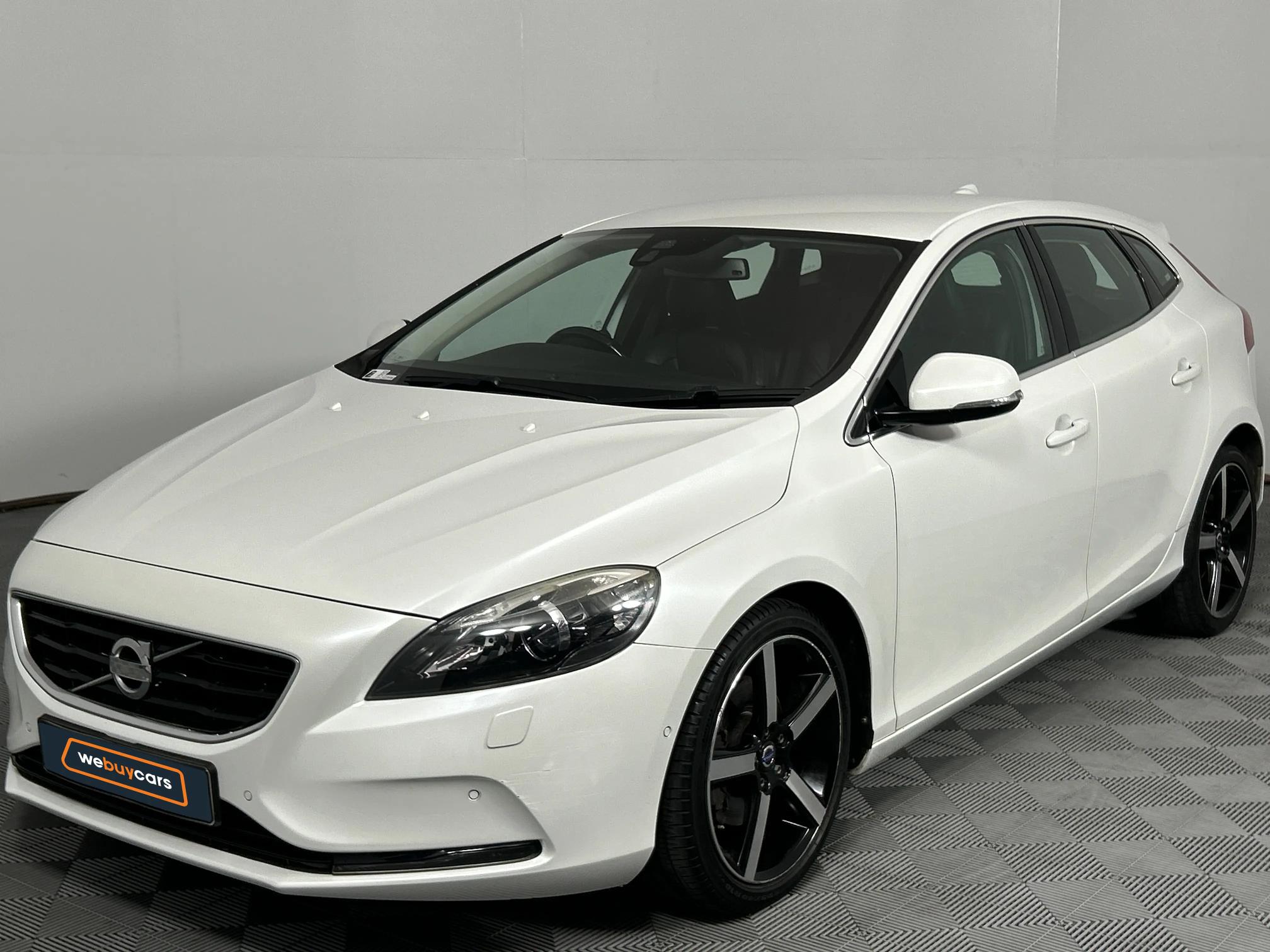 Used 2014 Volvo V40 T3 Essential
