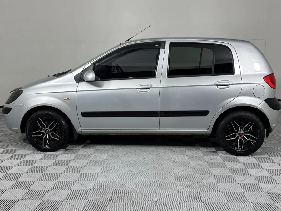 Used 2010 Hyundai Getz 1.4 GL high-spec - WeBuyCars Vereeniging Used 2010 Hyundai Getz 1.4 GL high-spec - WeBuyCars Vereeniging