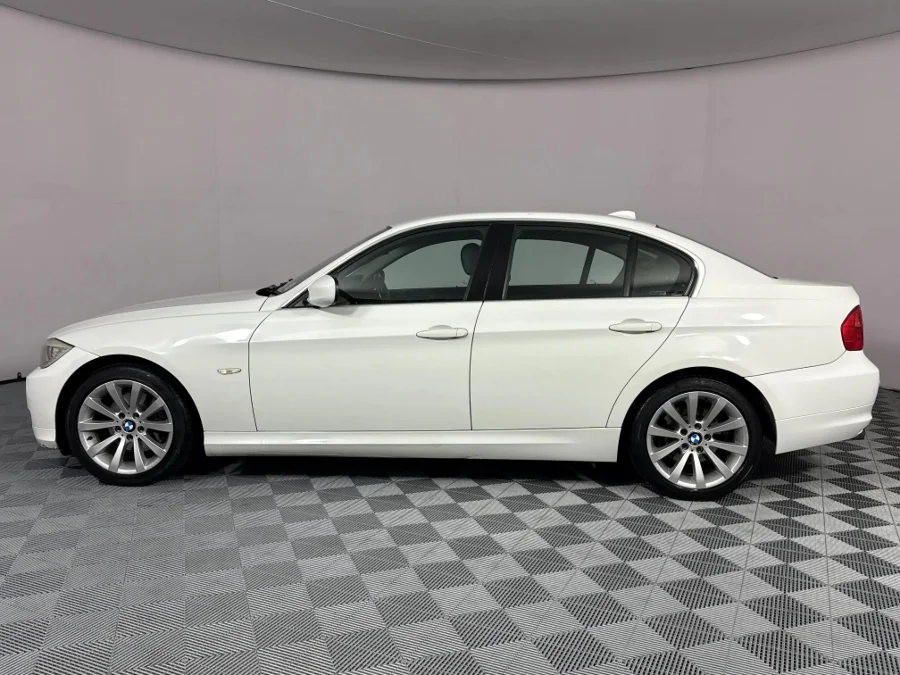 Used 2010 BMW 3 Series 323i auto - WeBuyCars Brackenfell Cape Town Used 2010 BMW 3 Series 323i auto - WeBuyCars Brackenfell Cape Town