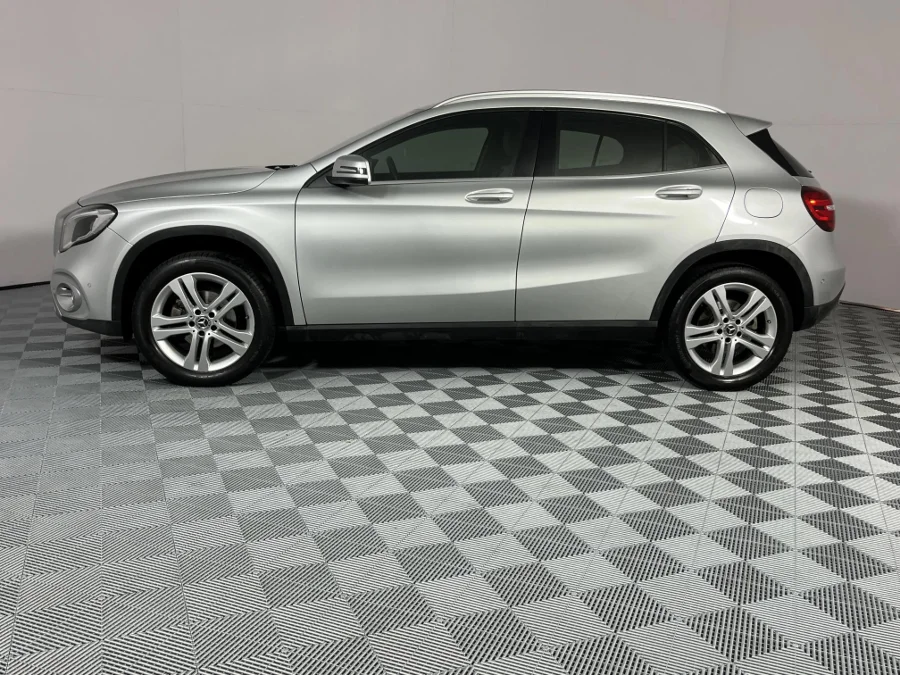 Used 2017 Mercedes-Benz GLA 200 auto - WeBuyCars Brackenfell Cape Town