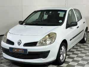 Used 2008 Renault Clio 1.6 Expression 5-door automatic