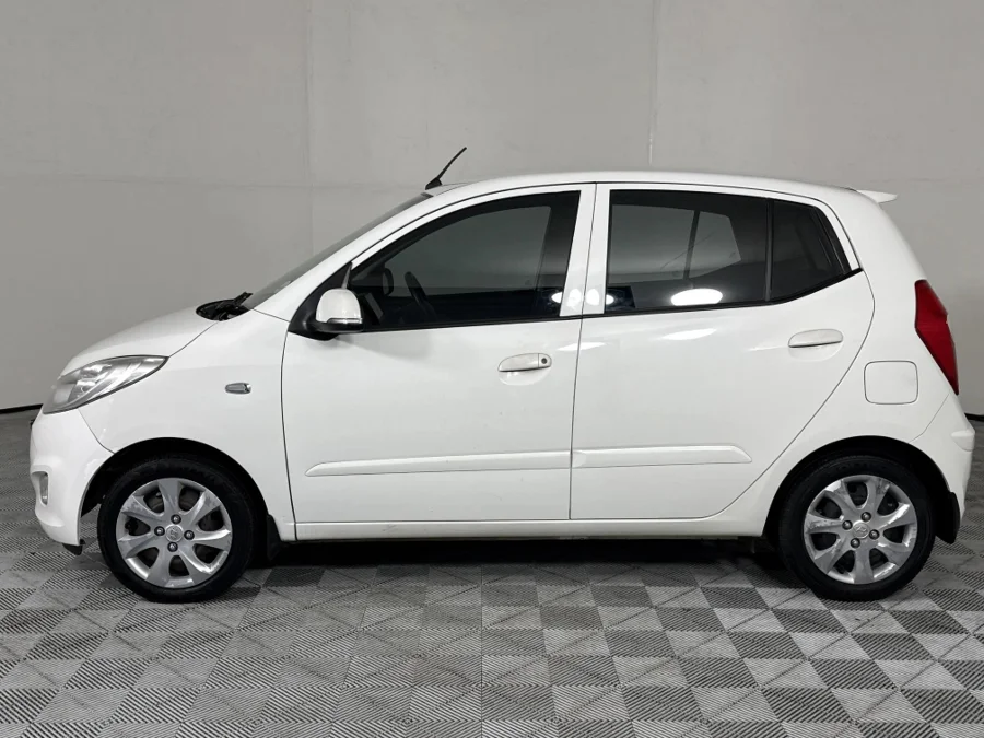 Used 2014 Hyundai i10 1.1 Motion - WeBuyCars The Dome