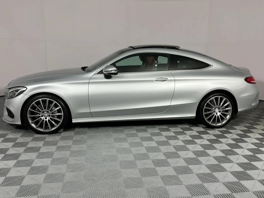 Used 2017 Mercedes-Benz C-Class C200 coupe auto - WeBuyCars Lansdowne Used 2017 Mercedes-Benz C-Class C200 coupe auto - WeBuyCars Lansdowne
