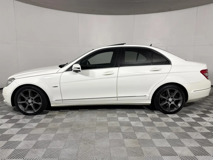 Used 2011 Mercedes-Benz C-Class C200CGI Avantgarde Touchshift - WeBuyCars Riverhorse Used 2011 Mercedes-Benz C-Class C200CGI Avantgarde Touchshift - WeBuyCars Riverhorse