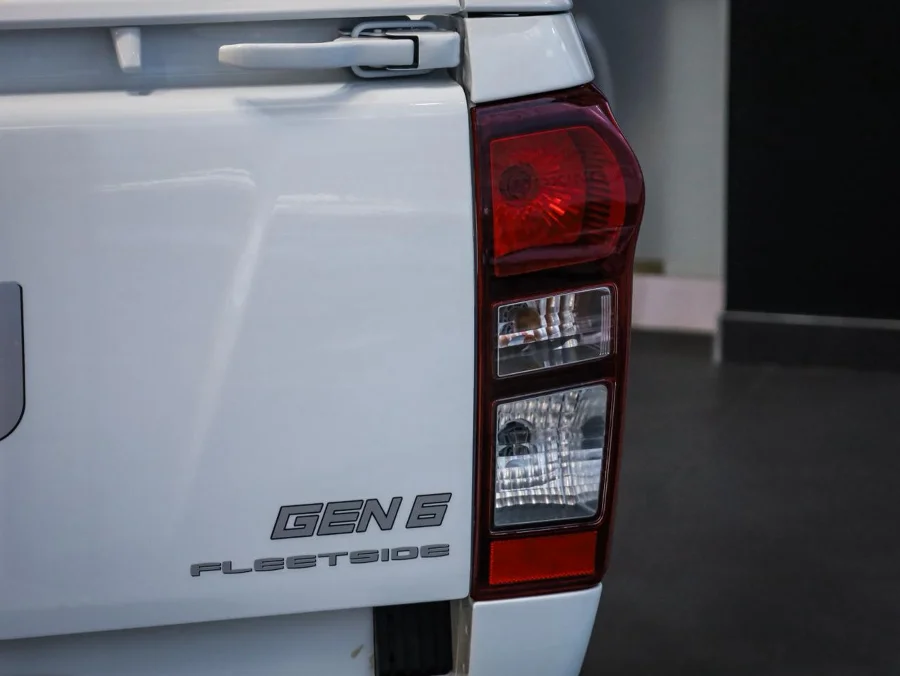 New 2026 Isuzu D-Max Gen 6 250 single cab Fleetside safety - Isuzu Woodmead New New 2026 Isuzu D-Max Gen 6 250 single cab Fleetside safety - Isuzu Woodmead New