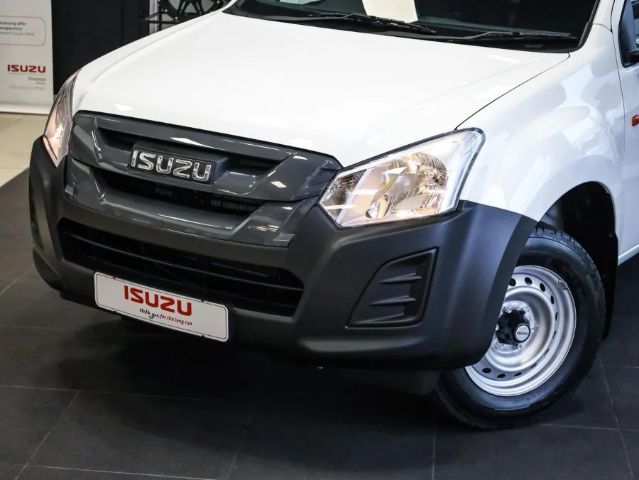 New 2026 Isuzu D-Max Gen 6 250c single cab - Isuzu Woodmead New