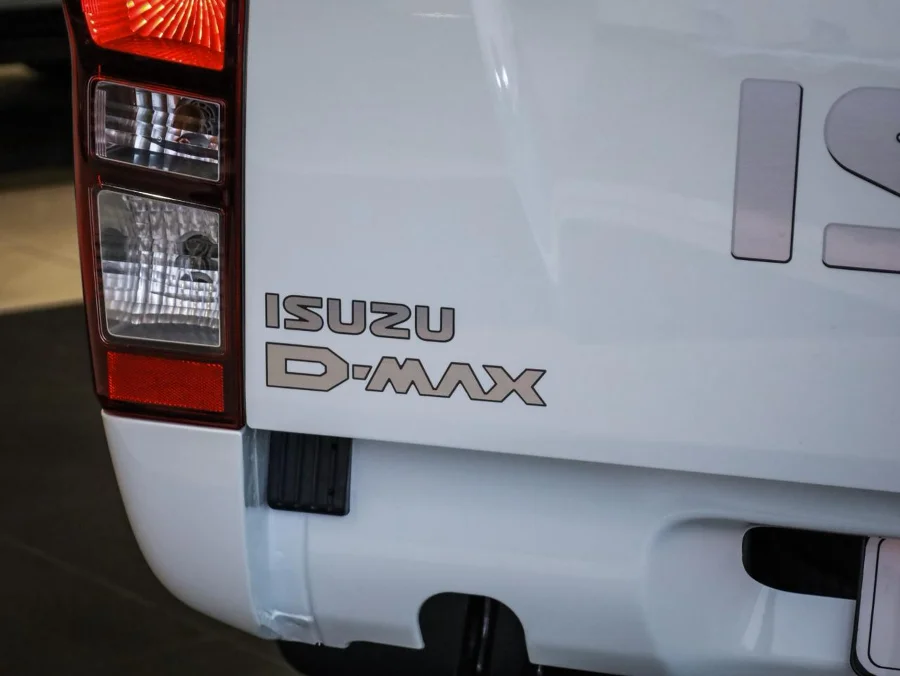 New 2026 Isuzu D-Max Gen 6 250c single cab - Isuzu Woodmead New New 2026 Isuzu D-Max Gen 6 250c single cab - Isuzu Woodmead New