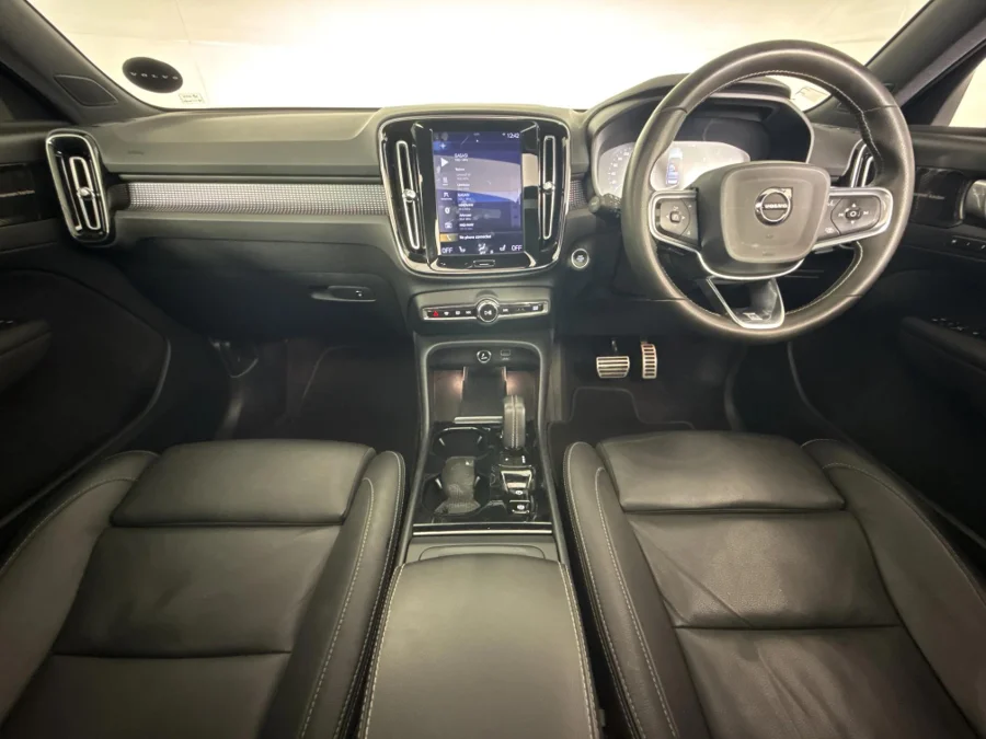 Used 2019 Volvo XC40 D4 AWD R-Design - WeBuyCars The Dome Used 2019 Volvo XC40 D4 AWD R-Design - WeBuyCars The Dome