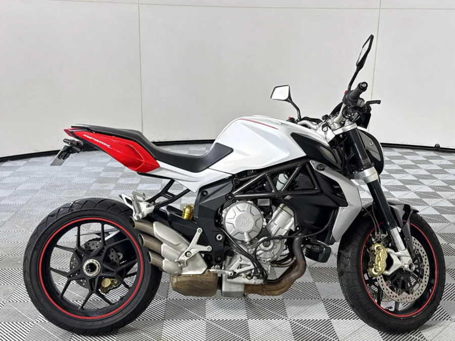 Used 2013 Mv Agusta Brutale B3 800 - WeBuyCars Midstream Used 2013 Mv Agusta Brutale B3 800 - WeBuyCars Midstream