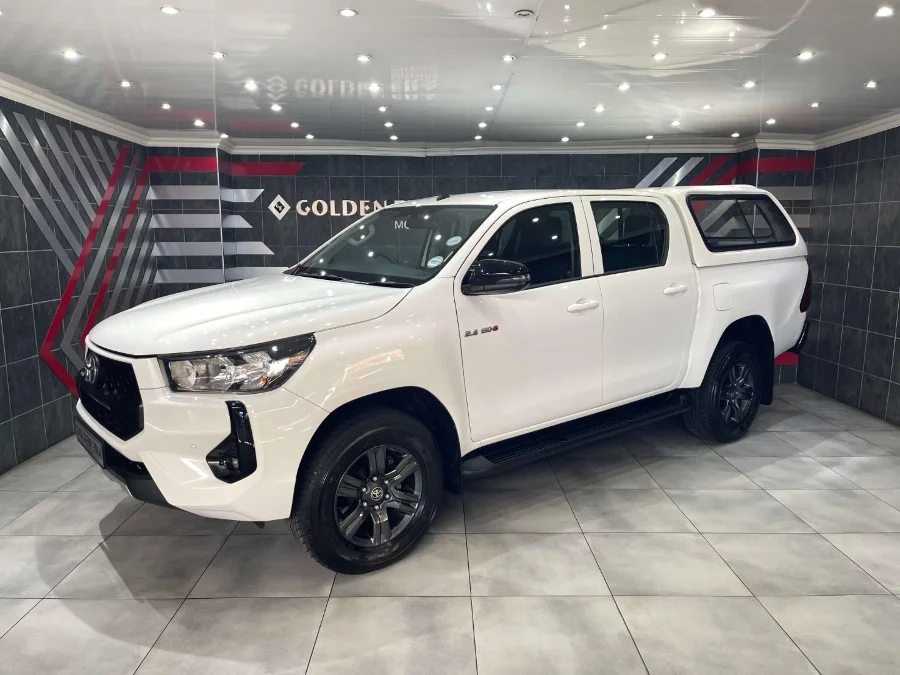 Used 2025 Toyota Hilux 2.4GD-6 double cab 4x4 Raider auto - Golden Era Motors Johan Heyns Dr Used 2025 Toyota Hilux 2.4GD-6 double cab 4x4 Raider auto - Golden Era Motors Johan Heyns Dr
