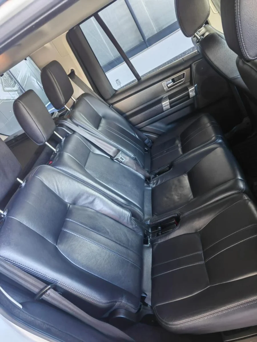 Used 2015 Land Rover Discovery SDV6 SE - Selective Autohaus Used 2015 Land Rover Discovery SDV6 SE - Selective Autohaus