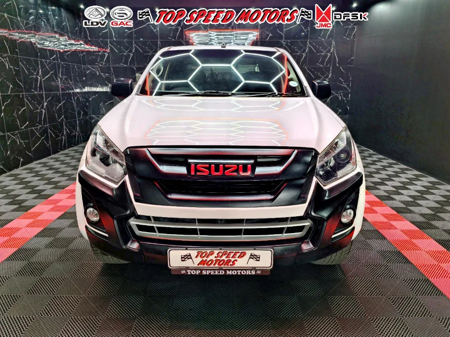 Used 2020 Isuzu D-Max 250 double cab X-Rider auto - Top Speed Motors Used 2020 Isuzu D-Max 250 double cab X-Rider auto - Top Speed Motors