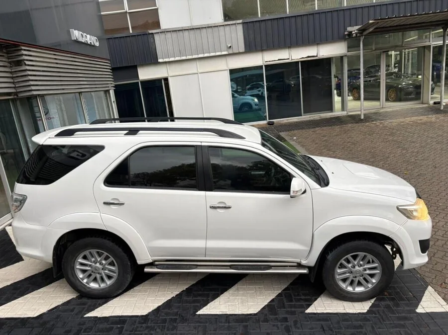 Used 2014 Toyota Fortuner 2.5D-4D - Capital Auto World Used 2014 Toyota Fortuner 2.5D-4D - Capital Auto World