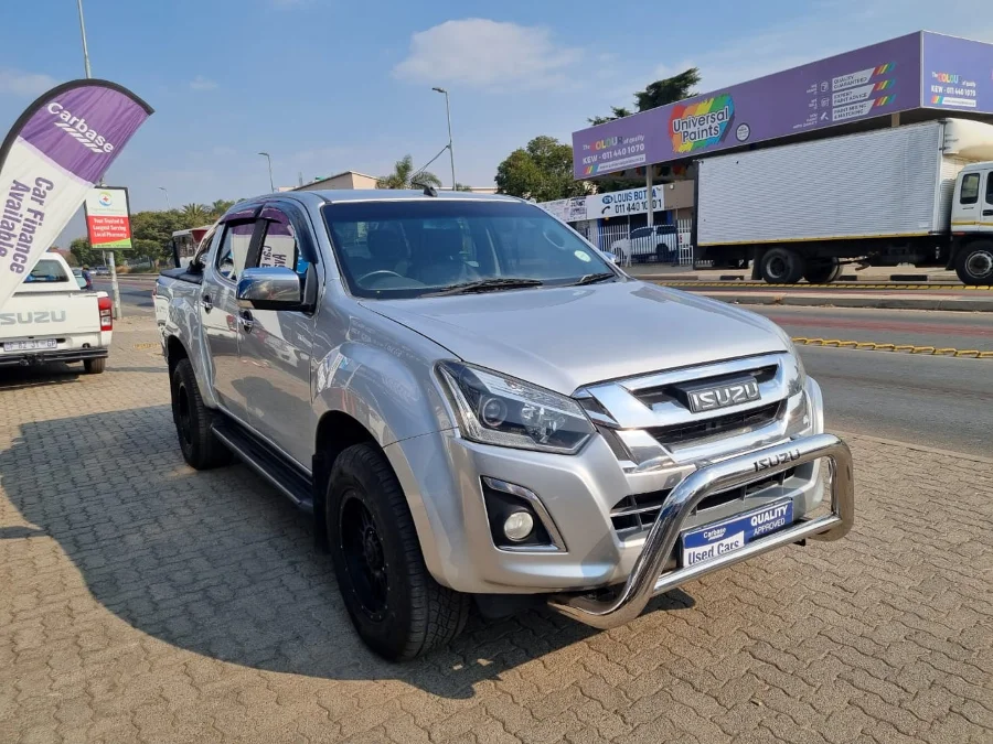 Used 2016 Isuzu D-Max 300 3.0TD LX - Carbase Auto Used 2016 Isuzu D-Max 300 3.0TD LX - Carbase Auto