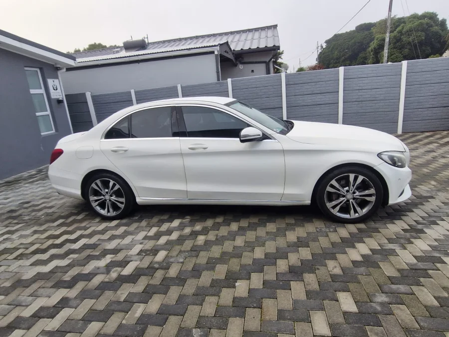 New 2016 Mercedes-Benz C-Class C250 estate Avantgarde AMG Sports - Private Seller New 2016 Mercedes-Benz C-Class C250 estate Avantgarde AMG Sports - Private Seller