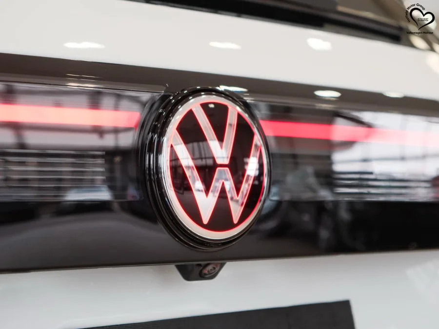 New 2026 Volkswagen Tiguan 1.4TSI R-Line - VW Melrose Arch New 2026 Volkswagen Tiguan 1.4TSI R-Line - VW Melrose Arch