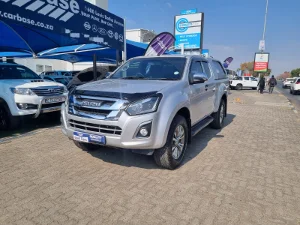 Used 2015 Isuzu D-Max 300 3.0TD 4x4 LX Used 2015 Isuzu D-Max 300 3.0TD 4x4 LX