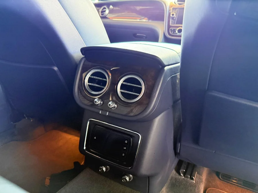 Used 2016 Bentley Bentayga W12 Mulliner - Driverite Northcliff Used 2016 Bentley Bentayga W12 Mulliner - Driverite Northcliff