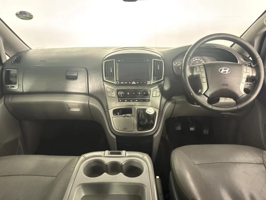 Used 2017 Hyundai H-1 2.4 bus Executive - WeBuyCars Gqeberha Used 2017 Hyundai H-1 2.4 bus Executive - WeBuyCars Gqeberha