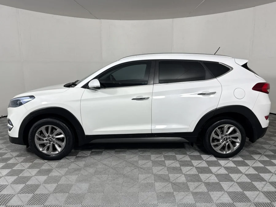 Used 2017 Hyundai Tucson 1.7CRDi Executive - WeBuyCars The Dome Used 2017 Hyundai Tucson 1.7CRDi Executive - WeBuyCars The Dome