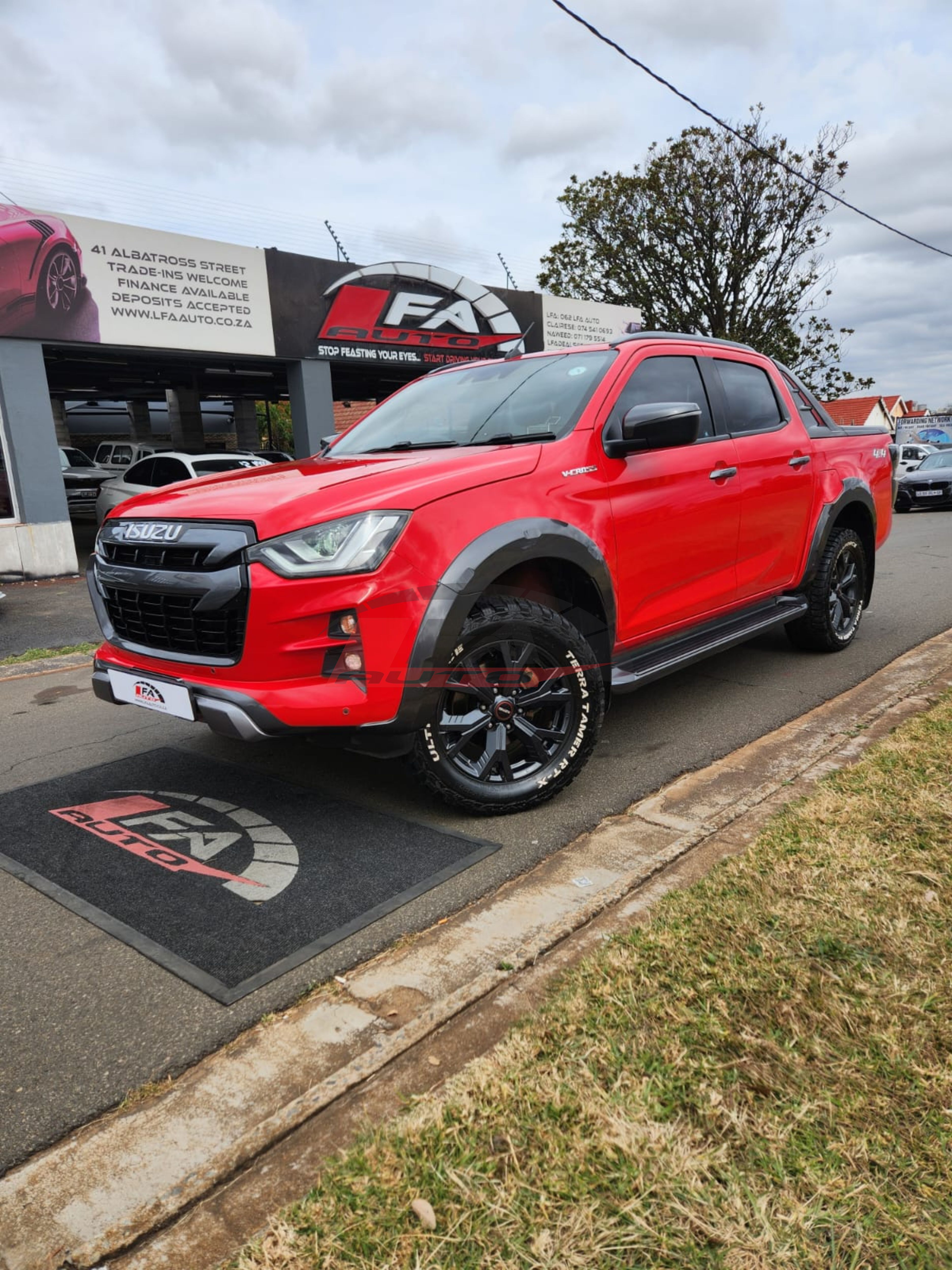 Used 2023 Isuzu D-Max 3.0TD double cab V-Cross 4x4