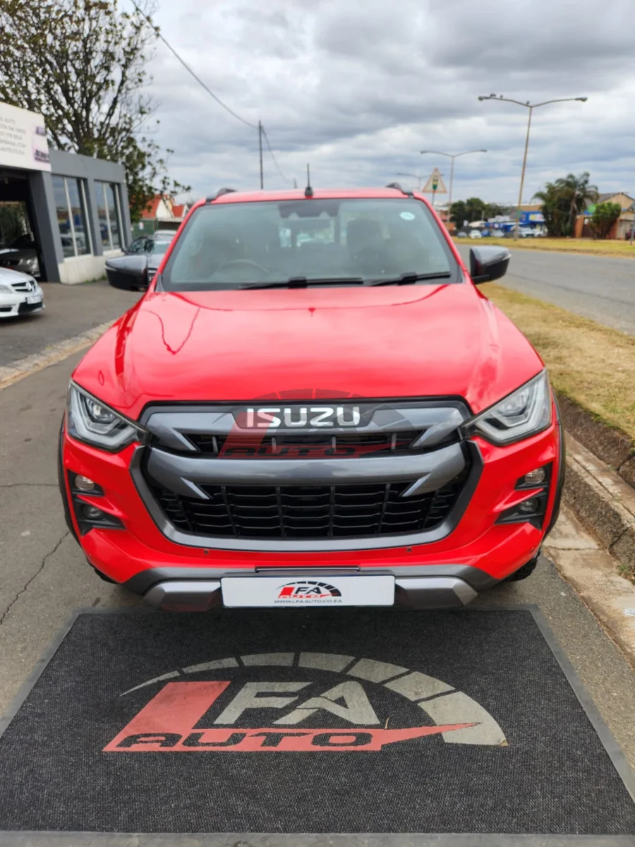 Used 2023 Isuzu D-Max 3.0TD double cab V-Cross 4x4 - LFA Auto Used 2023 Isuzu D-Max 3.0TD double cab V-Cross 4x4 - LFA Auto