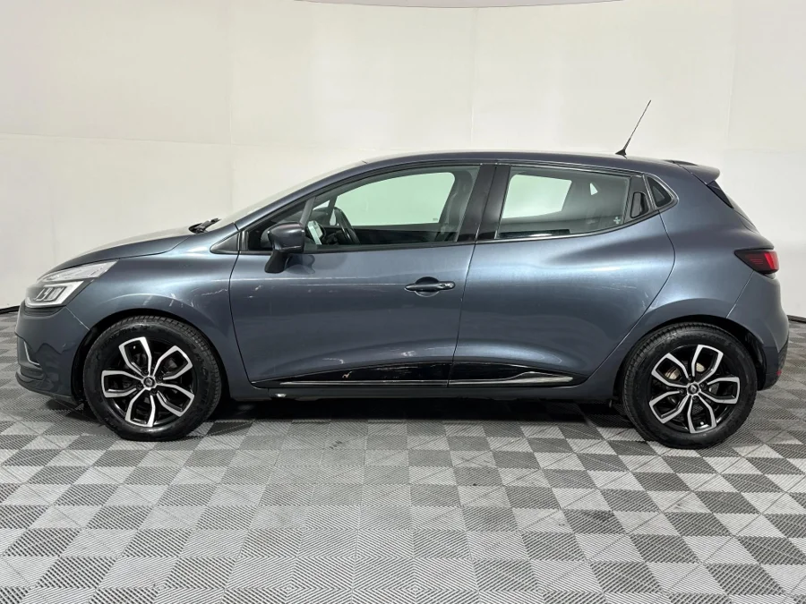 Used 2018 Renault Clio 66kW turbo Dynamique - WeBuyCars Germiston Used 2018 Renault Clio 66kW turbo Dynamique - WeBuyCars Germiston