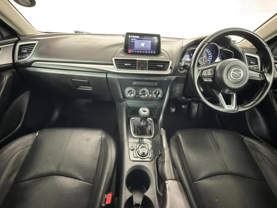 Used 2019 Mazda Mazda3 hatch 1.6 Dynamic - WeBuyCars Mbombela