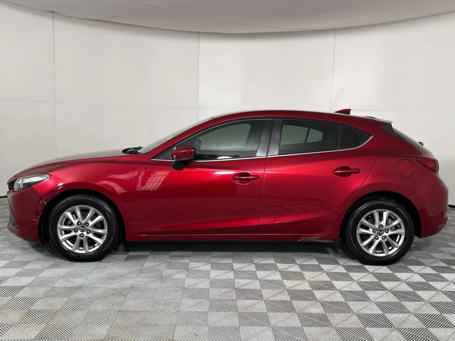 Used 2019 Mazda Mazda3 hatch 1.6 Dynamic - WeBuyCars Mbombela