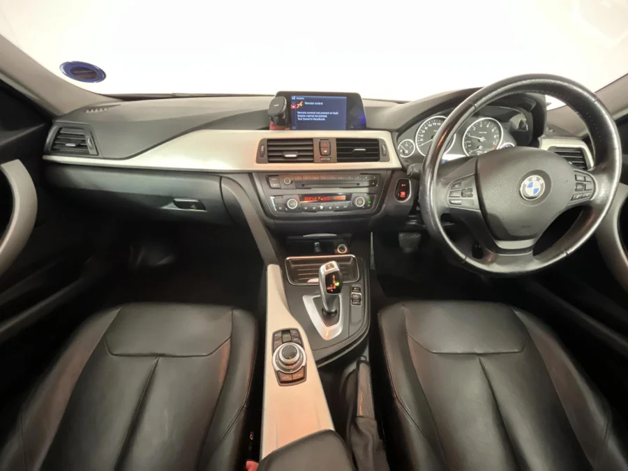 Used 2013 BMW 3 Series 320i sports-auto - WeBuyCars Lansdowne Used 2013 BMW 3 Series 320i sports-auto - WeBuyCars Lansdowne
