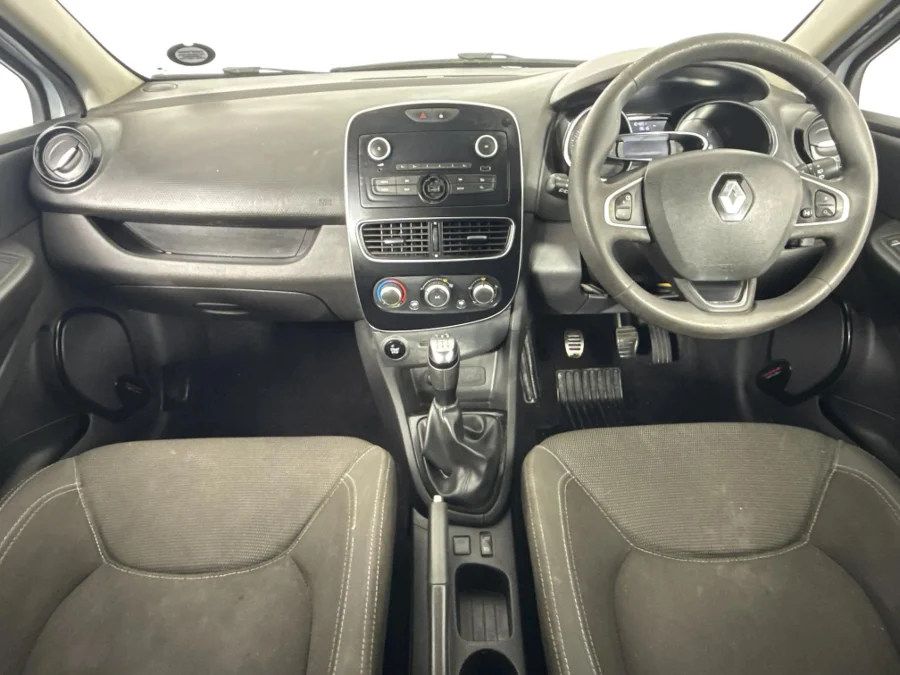 Used 2017 Renault Clio 66kW turbo Authentique - WeBuyCars Richmond Used 2017 Renault Clio 66kW turbo Authentique - WeBuyCars Richmond