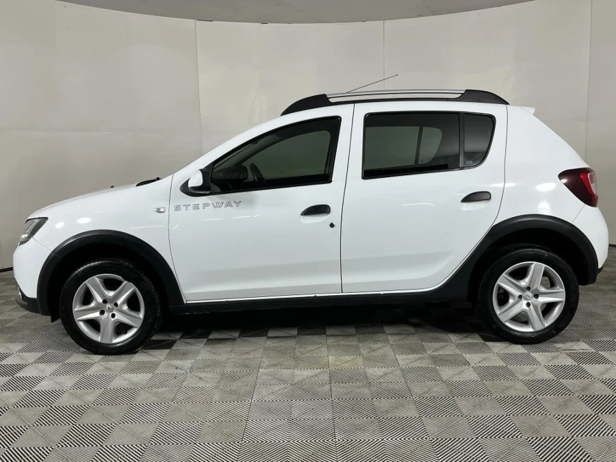 Used 2016 Renault Sandero Stepway 66kW turbo - WeBuyCars The Dome