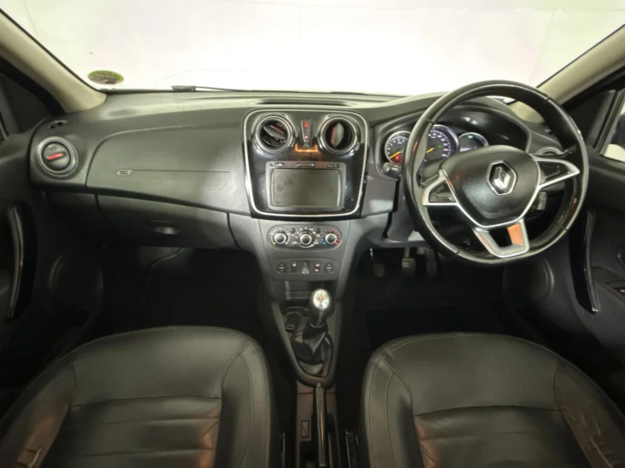 Used 2019 Renault Sandero 66kW turbo Stepway TechRoad - WeBuyCars JHB South