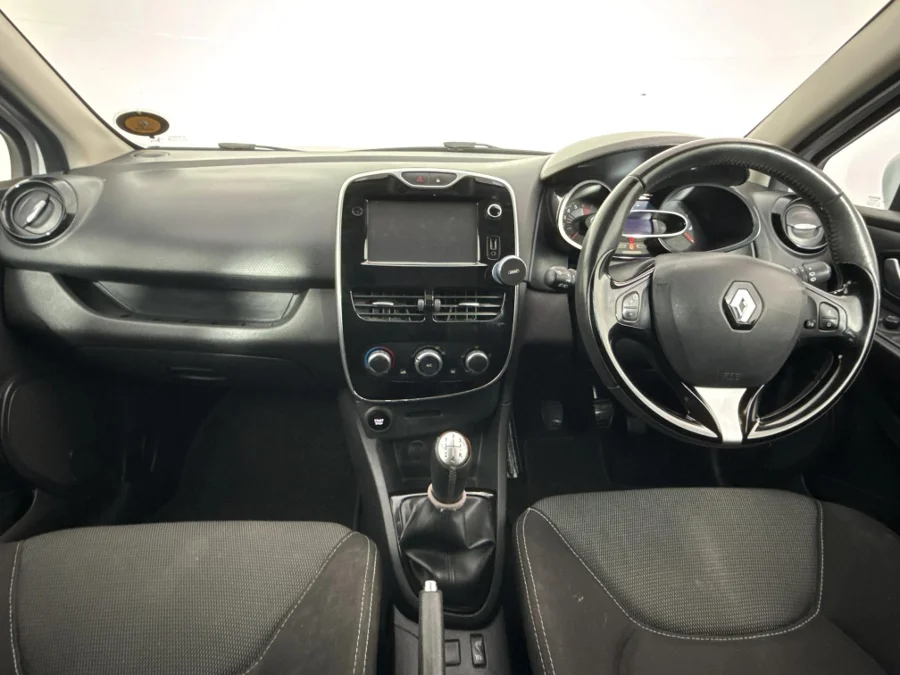 Used 2016 Renault Clio 66kW turbo Blaze - WeBuyCars Germiston Used 2016 Renault Clio 66kW turbo Blaze - WeBuyCars Germiston