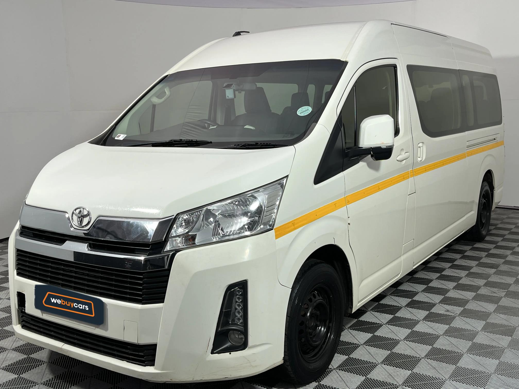 Used 2019 Toyota Quantum 2.8 SLWB bus 14-seater GL manual