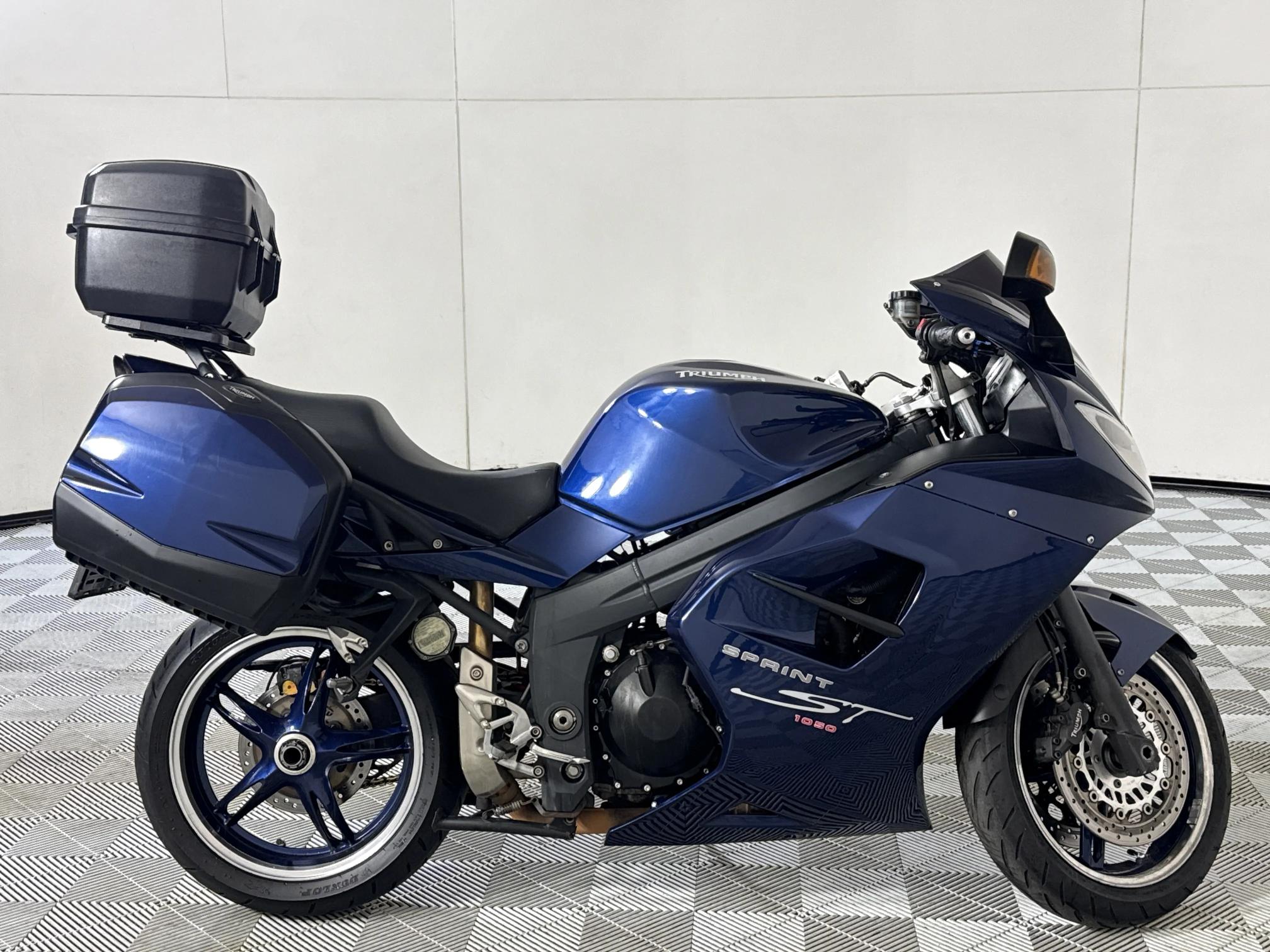 Used 2009 Triumph Sprint ST 1050 ABS