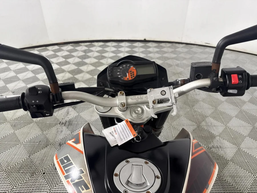 Used 2014 KTM Duke 690 Duke - WeBuyCars Richmond