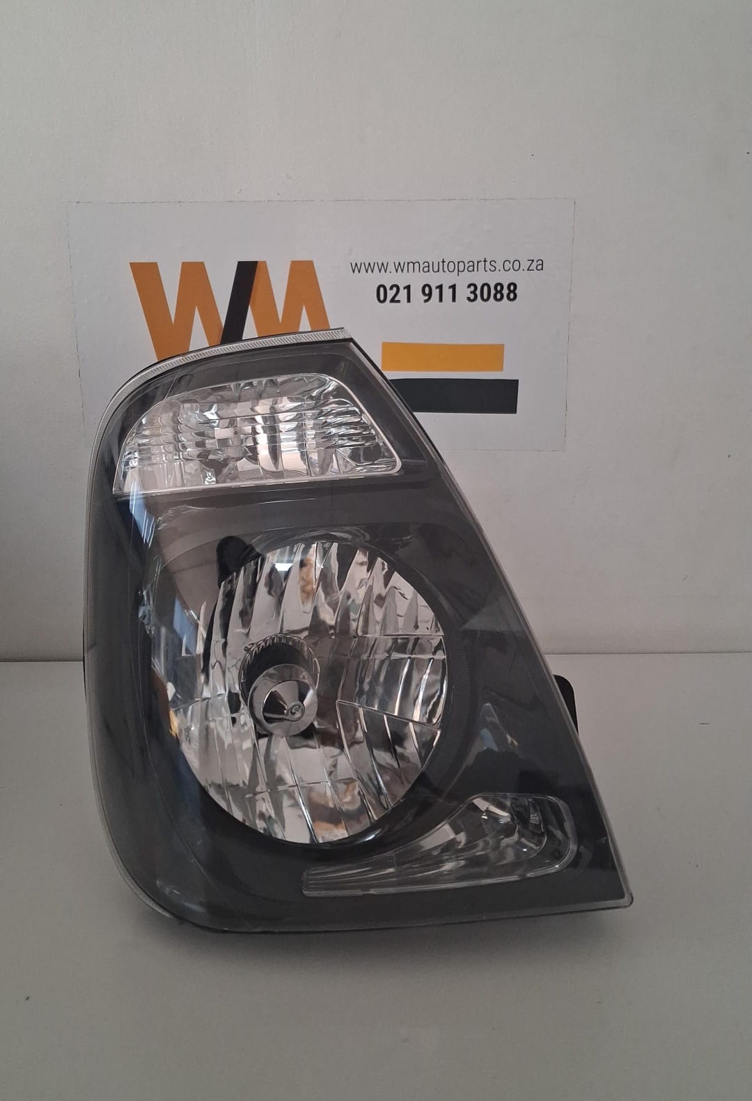 K2700 HEADLAMP BLK INNER MAN ADJUST 12- R2070.00