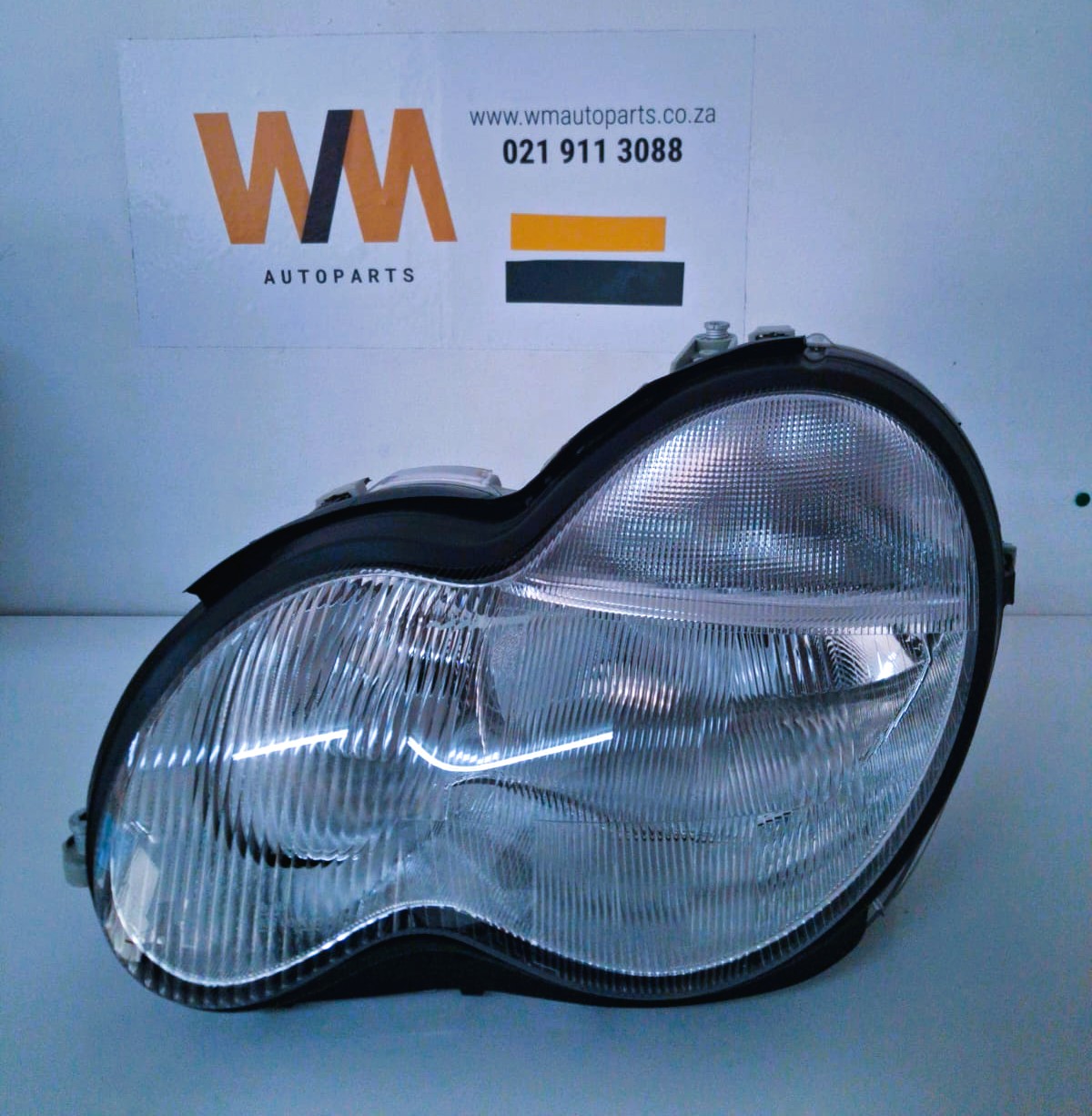 MERCEDES W203 PRE-FLIFT HEADLAMP LH R1650.00