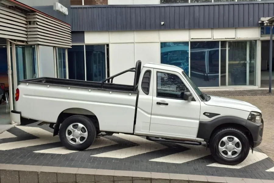 Used 2022 Mahindra Pik Up 2.2CRDe single cab S4 - Capital Auto World Used 2022 Mahindra Pik Up 2.2CRDe single cab S4 - Capital Auto World