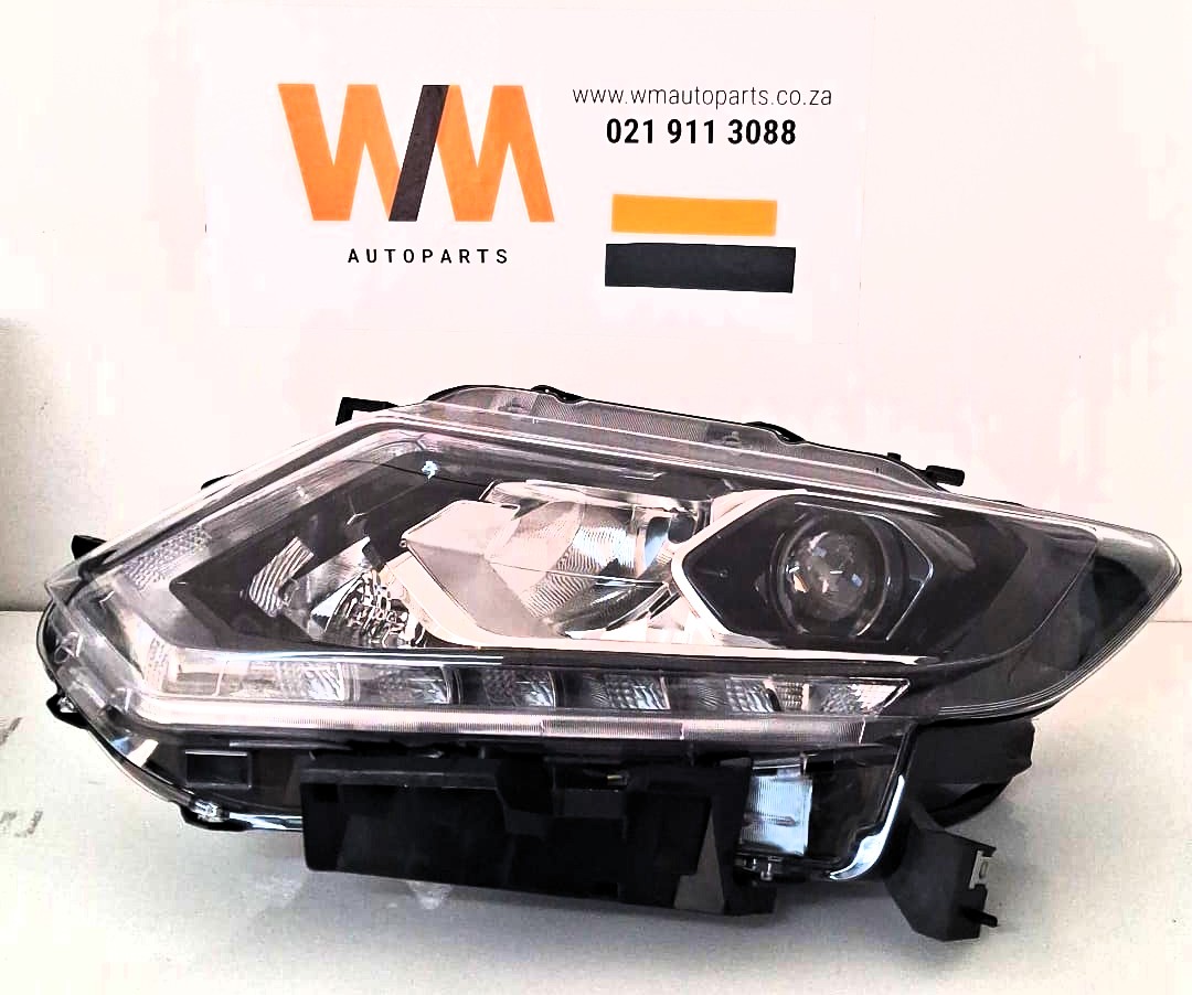 NISSAN XTRAIL HEADLAMP PROJECTOR 14-17 LH R7130.00