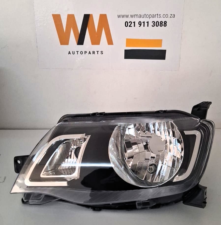 RENAULT KWID HEADLAMP 16- R1300.00 EA