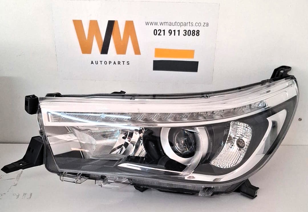 TOYOTA HILUX GD6 HEADLAMP LED+MOTOR LH 16- R4720.00