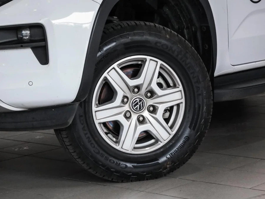Used 2025 Volkswagen Amarok 2.0TDI double cab Life 4Motion manual - VW Bryanston Pre-Owned