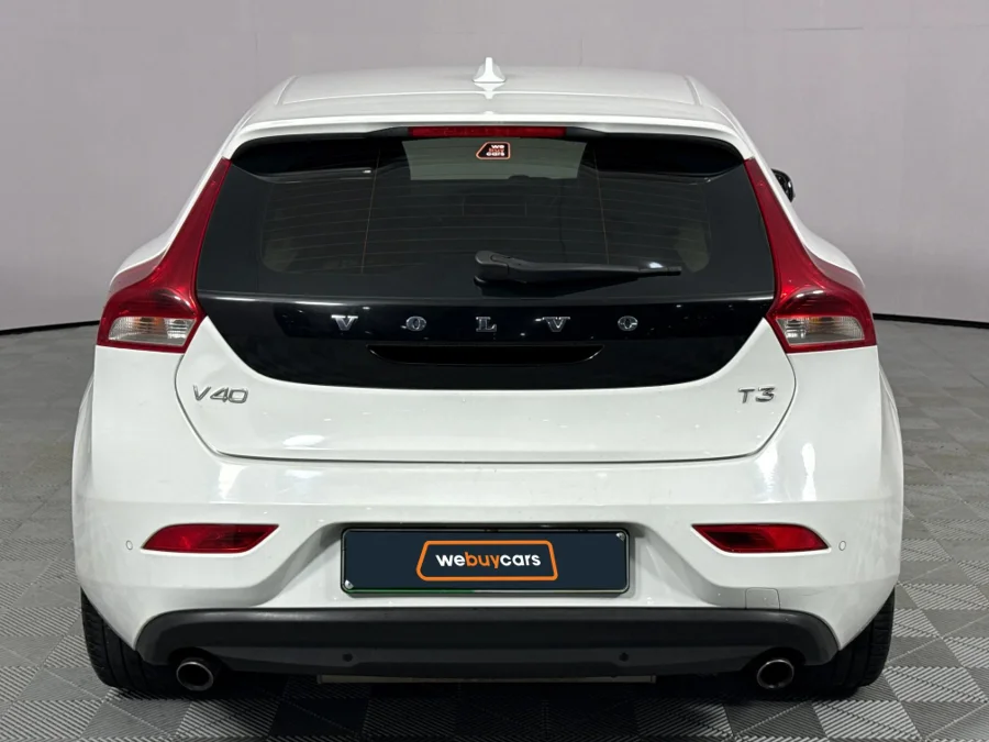 Preloaded Image 15