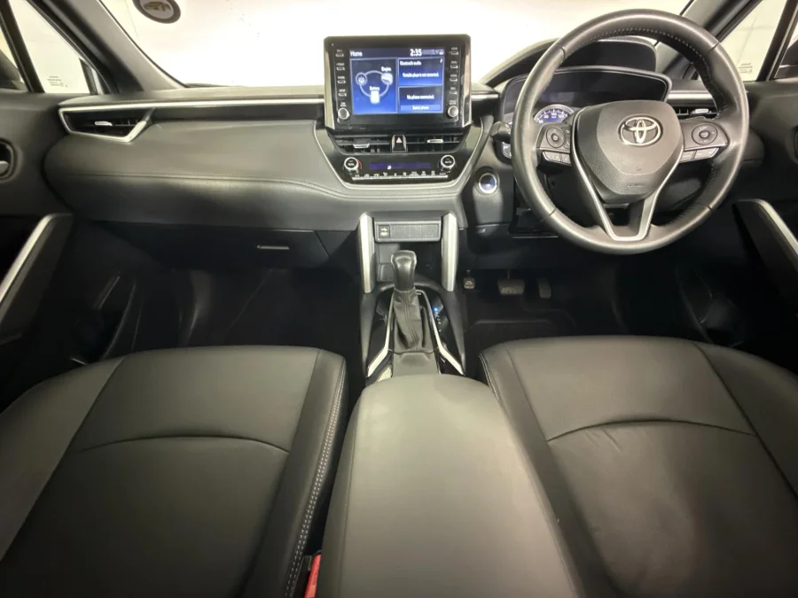 Used 2023 Toyota Corolla Cross 1.8 Hybrid XS - WeBuyCars Riverhorse