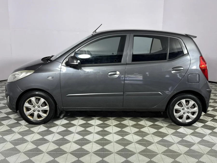 Used 2013 Hyundai i10 1.25 Fluid auto - WeBuyCars Durban