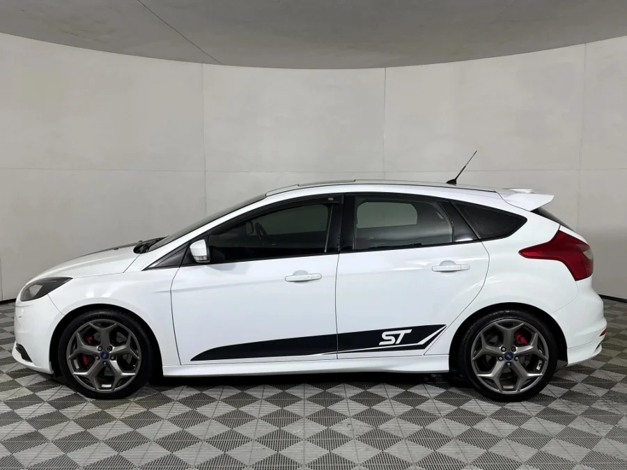 Used 2014 Ford Focus ST 3 - WeBuyCars JHB South Used 2014 Ford Focus ST 3 - WeBuyCars JHB South