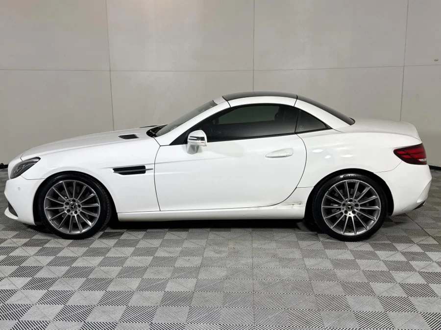 Used 2017 Mercedes-Benz SLC 200 AMG Line auto - WeBuyCars Midstream Used 2017 Mercedes-Benz SLC 200 AMG Line auto - WeBuyCars Midstream