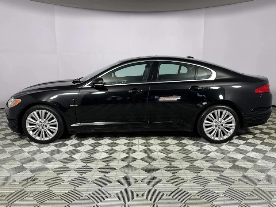 Used 2011 Jaguar XF 5.0 Premium Luxury - WeBuyCars Durban